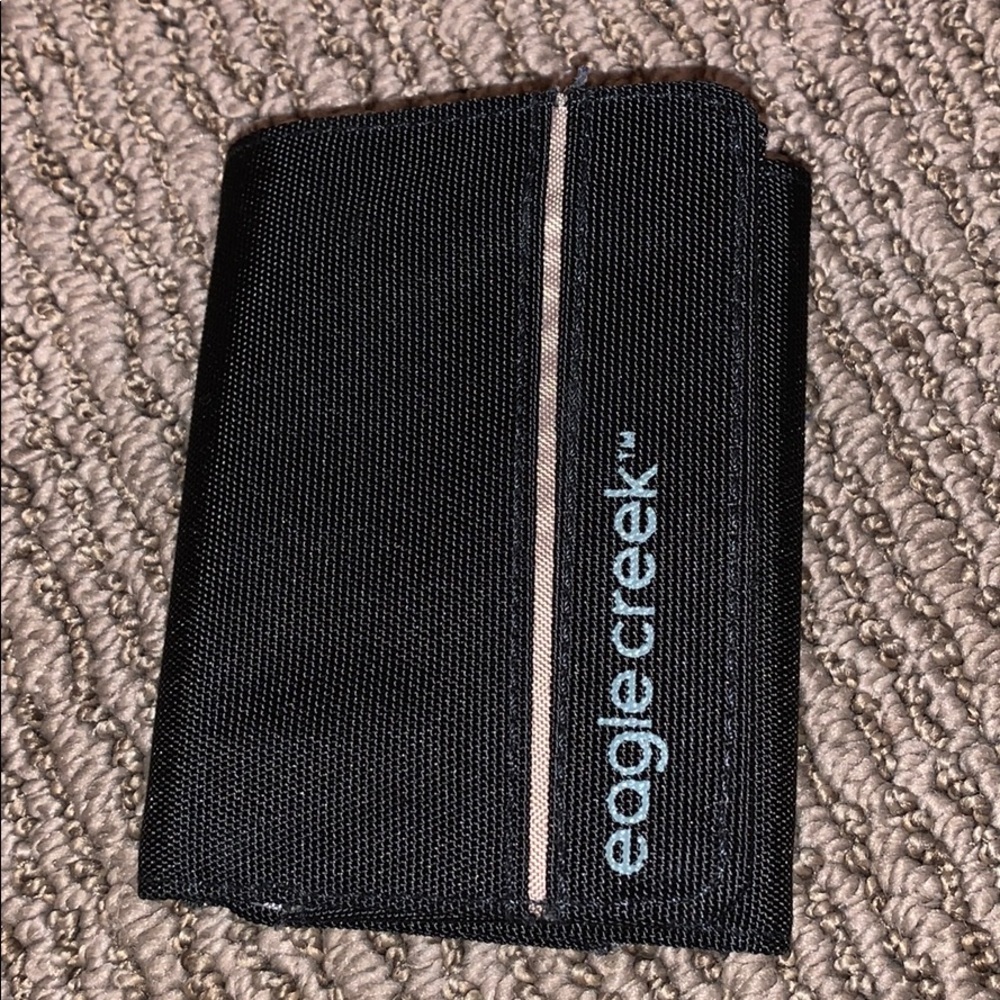 Eagle Creek Wallet